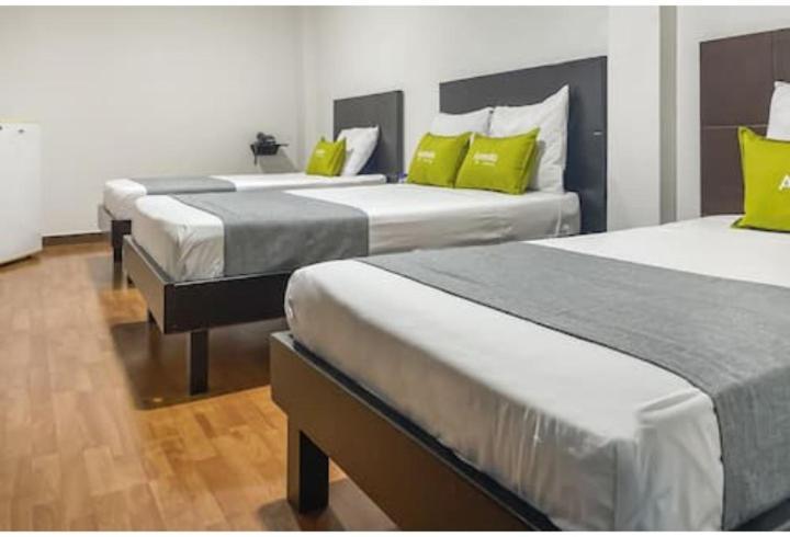 Hotel Castellon Plaza Pereira Kültér fotó